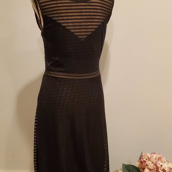 BCBGMaxAzria Dresses & Skirts - BCBG Women Size M  Black Sleeveless Party Dress Asymmetric With Bottom